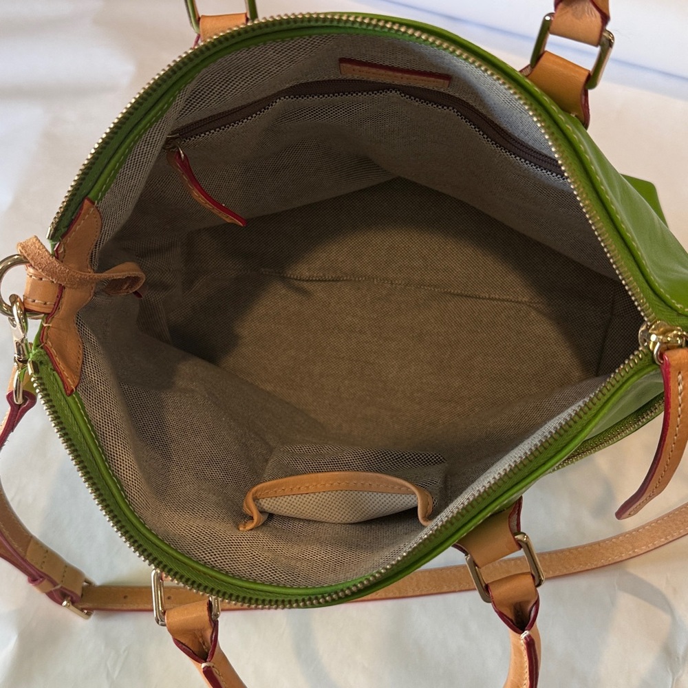 Dooney & Bourke Dillen Double Pocket Apple Green Tan Leather Satchel Bag Purse - Picture 6 of 14